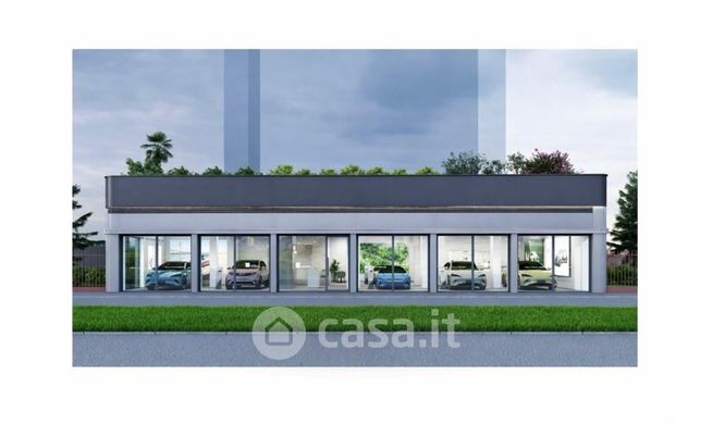 Negozio/locale commerciale in commerciale in Viale Fulvio Testi 33