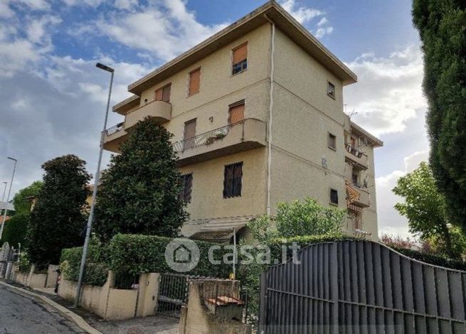 Appartamento in residenziale in Via Erbosa 5