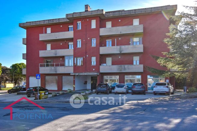 Appartamento in residenziale in Via N. Paganini 55