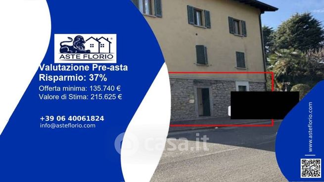 Ufficio in commerciale in Via Como 42 A