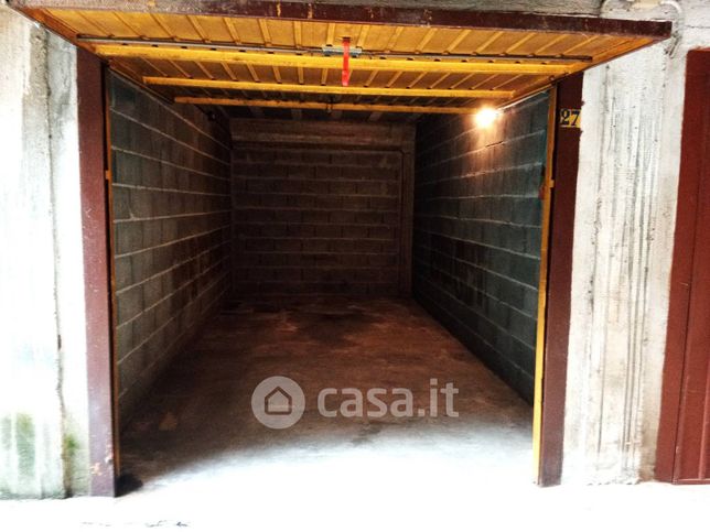 Box/posto auto in residenziale in Via Raffaello Sanzio