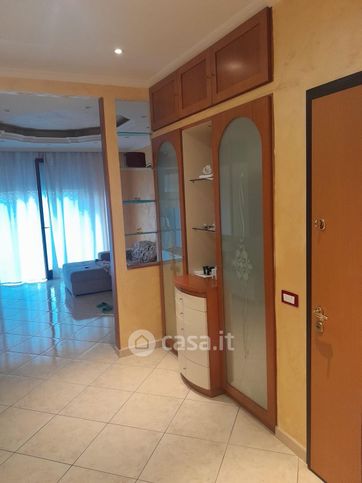 Appartamento in residenziale in Viale Europa 27