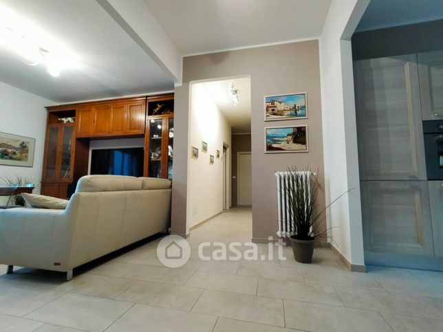 Appartamento in residenziale in Via Rambaldo