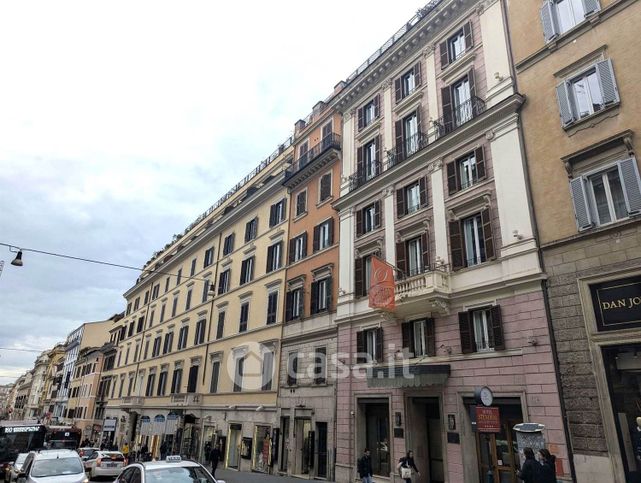 Appartamento in residenziale in Via del Tritone 111