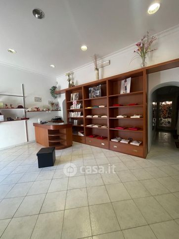 Ufficio in commerciale in Via Salaria 1445