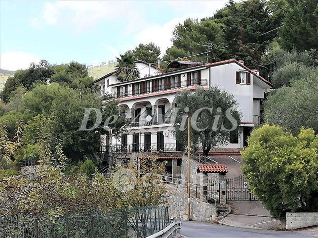 Villa in residenziale in Strada Provinciale 57