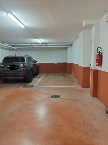 Garage/posto auto in residenziale in Via Pio Molajoni