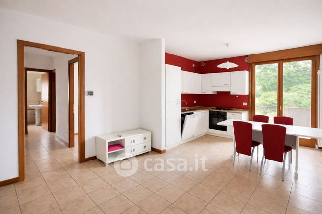 Appartamento in residenziale in Via Trieste
