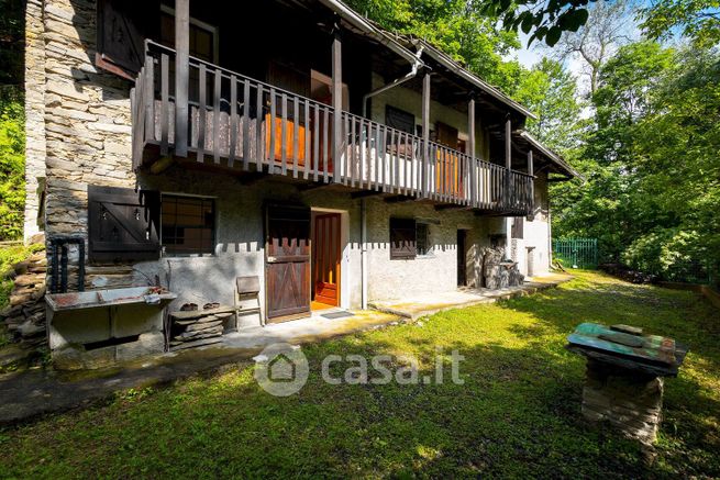 Casa indipendente in residenziale in Via Comba Nari
