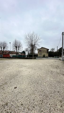 Terreno agricolo in commerciale in Via Pralongo