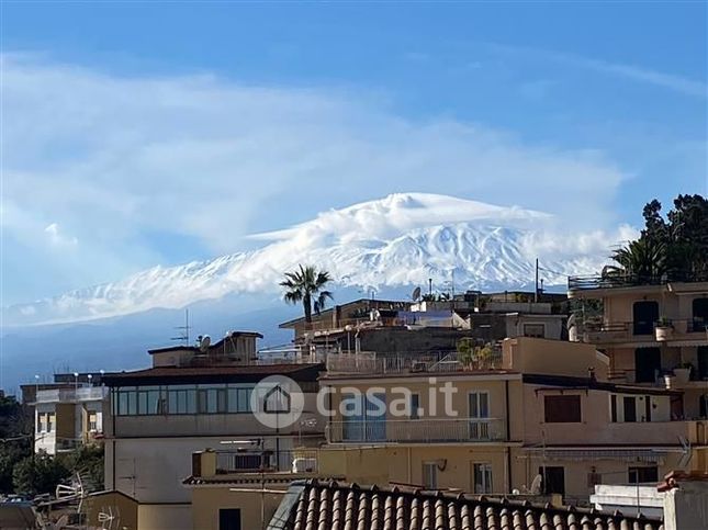 Casa indipendente in residenziale in Salita Ermon Filea