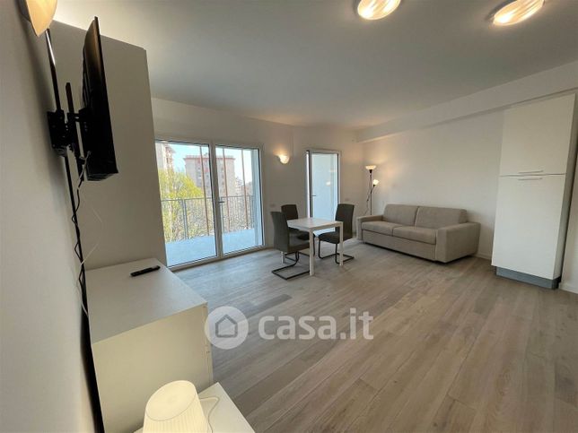 Appartamento in residenziale in Via Privata Recanati 3