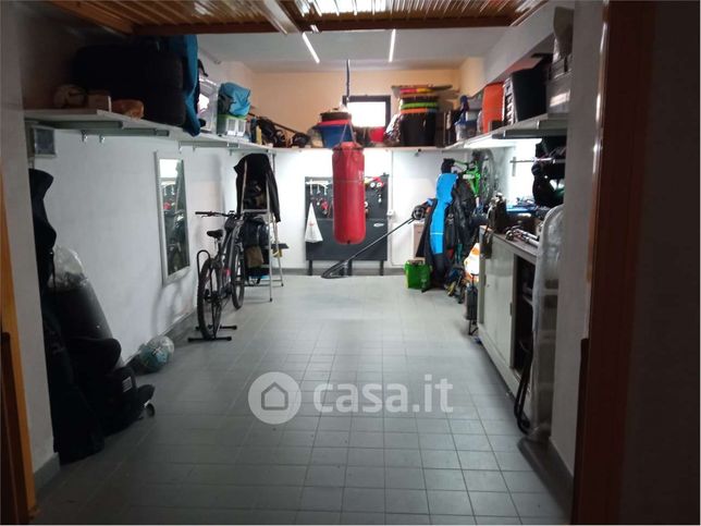 Garage/posto auto in residenziale in Via Terralba