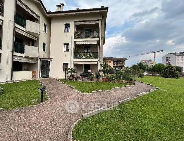 Appartamento in residenziale in Via Molinara 5