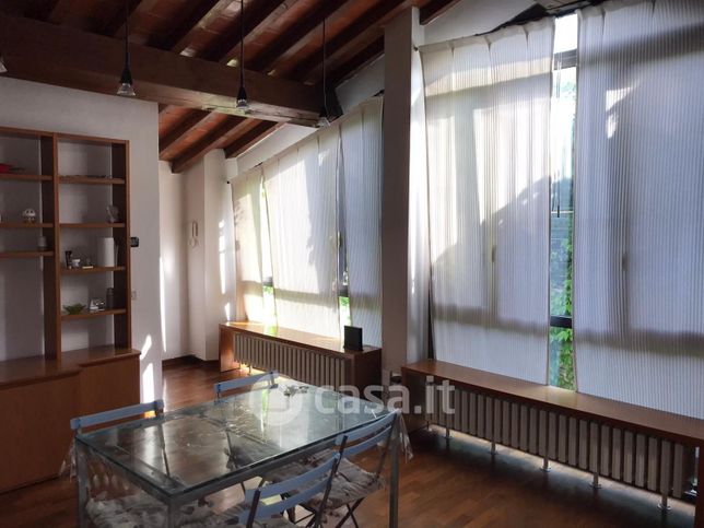 Appartamento in residenziale in Via Francesco Petrarca 11