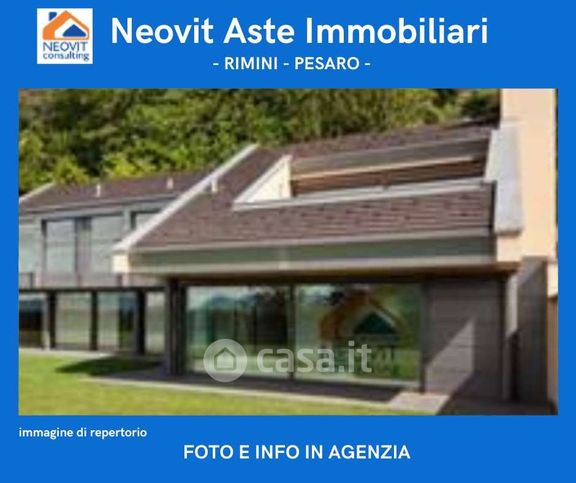 Villa in residenziale in Via Urbinate