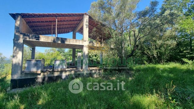 Casa indipendente in residenziale in Via Monte Carmignano