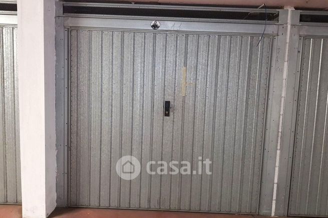 Box/posto auto in residenziale in Via Giuseppe Berto 9
