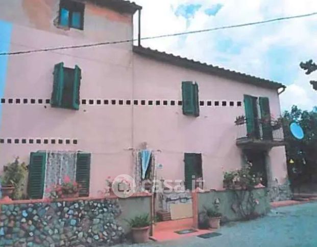 Casa indipendente in residenziale in Via Pesciatina