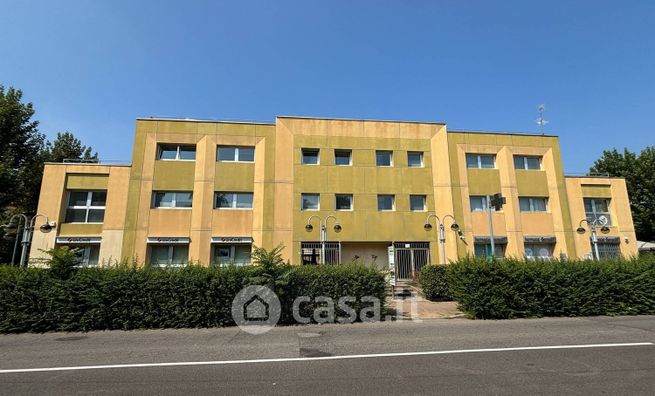 Ufficio in commerciale in Via Enrico de Nicola 1