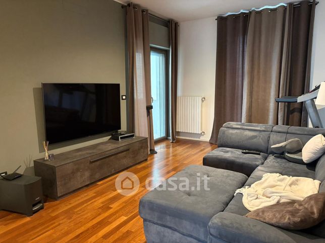 Appartamento in residenziale in Via Fratelli Spizzico 27