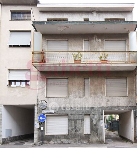 Casa indipendente in residenziale in Via Giuseppe Garibaldi 45