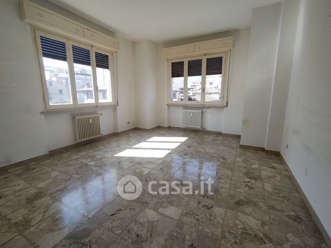 Appartamento in residenziale in Piazza Giuseppe Mazzini