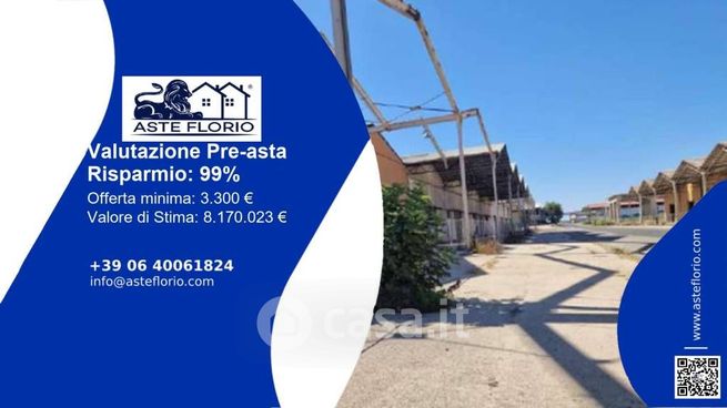 Capannone in commerciale in Z.i