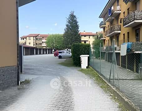 Box/posto auto in residenziale in Piazza G. Garibaldi 5
