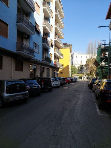 Garage/posto auto in residenziale in Via Vincenzo Velardi 10