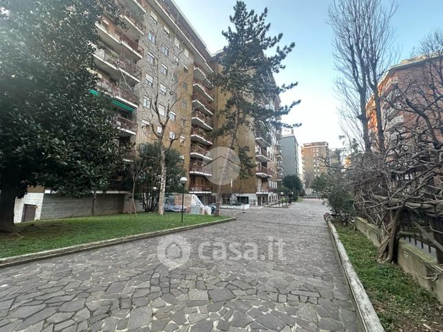 Appartamento in residenziale in Via Antonio Panizzi 10