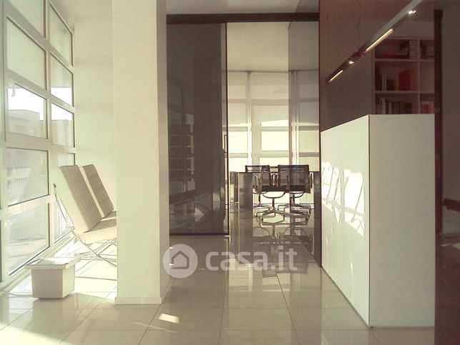 Ufficio in commerciale in Via del Cotone