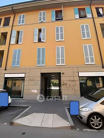 Appartamento in residenziale in Via Ugo Foscolo 3