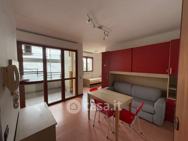 Appartamento in residenziale in Via Ernesto Breda 37