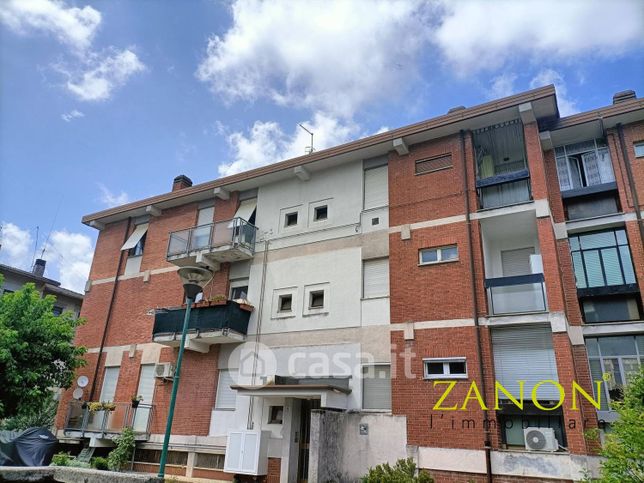Appartamento in residenziale in Via Monte Nero 40