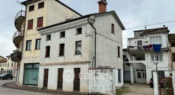 Appartamento in residenziale in Via Vittorio Veneto 31 /1