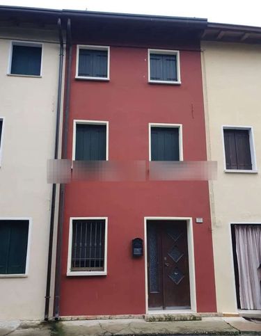 Villetta a schiera in residenziale in Via Pisana