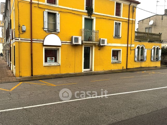 Ufficio in commerciale in Via Roma 28