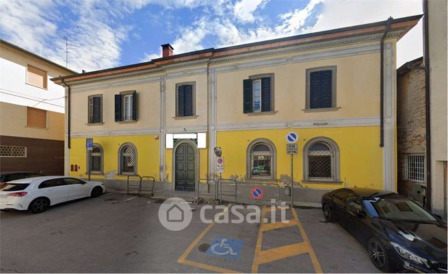 Garage/posto auto in residenziale in Via Giuseppe Eugenio Conti 12