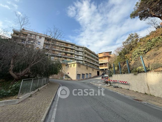 Garage/posto auto in residenziale in Via Ignazio Scotto