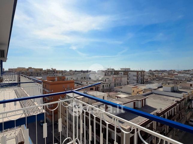 Appartamento in residenziale in Via degli Angioini 16