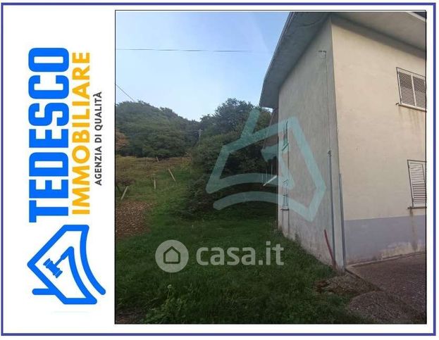 Casa bi/trifamiliare in residenziale in Strada Provinciale 129