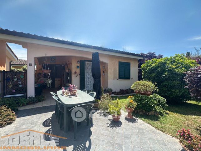 Casa indipendente in residenziale in Via dei Noci 64