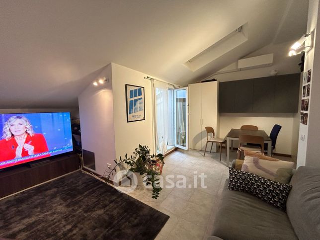 Appartamento in residenziale in Via Trieste 60