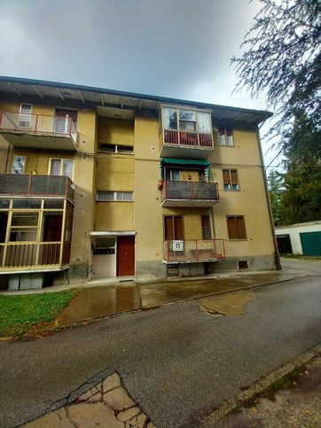 Appartamento in residenziale in Via G. Donegani 117