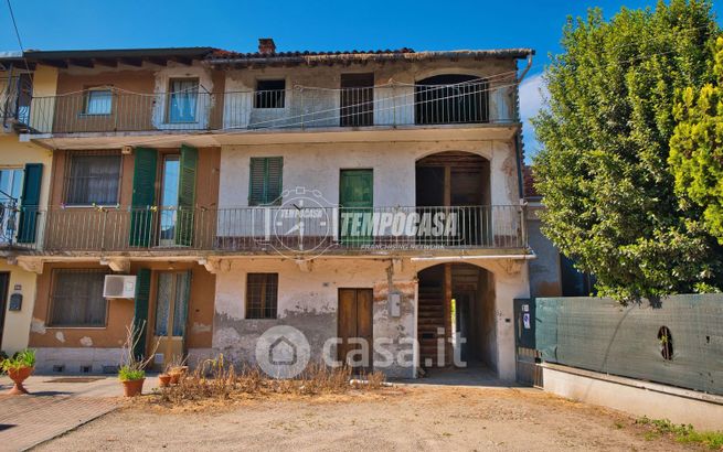 Casa indipendente in residenziale in 