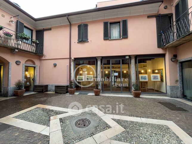 Attivitã /licenza (con o senza mura) in commerciale in Via Sant'Antonio