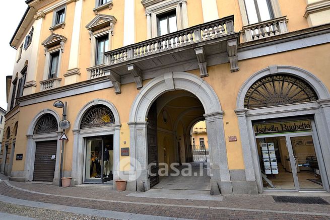 Appartamento in residenziale in Via Trento 8
