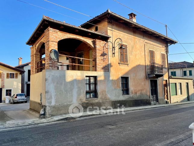 Casa bi/trifamiliare in residenziale in Via Cristoforo Colombo 63