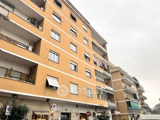 Appartamento in residenziale in Via Giovanni de Calvi